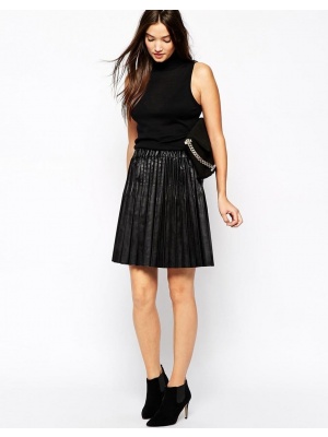 Jupe De Cuir De Sisley  