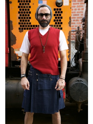 Kilt De Denim Pour Les Hommes Rugueux Et Durs