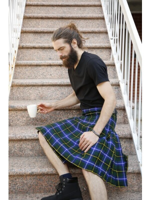 HENDERSON TARTAN KILT - 8 YARD