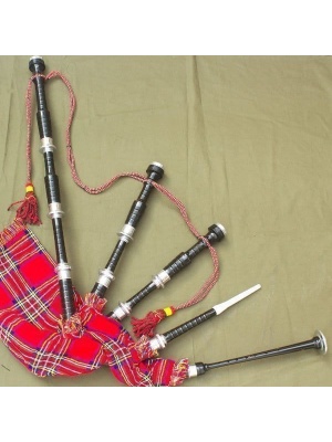 Le Professionnel De Cornemuse A Placé - Noir Entièrement - Fonctionnel