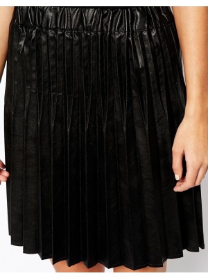 Jupe De Cuir De Sisley  