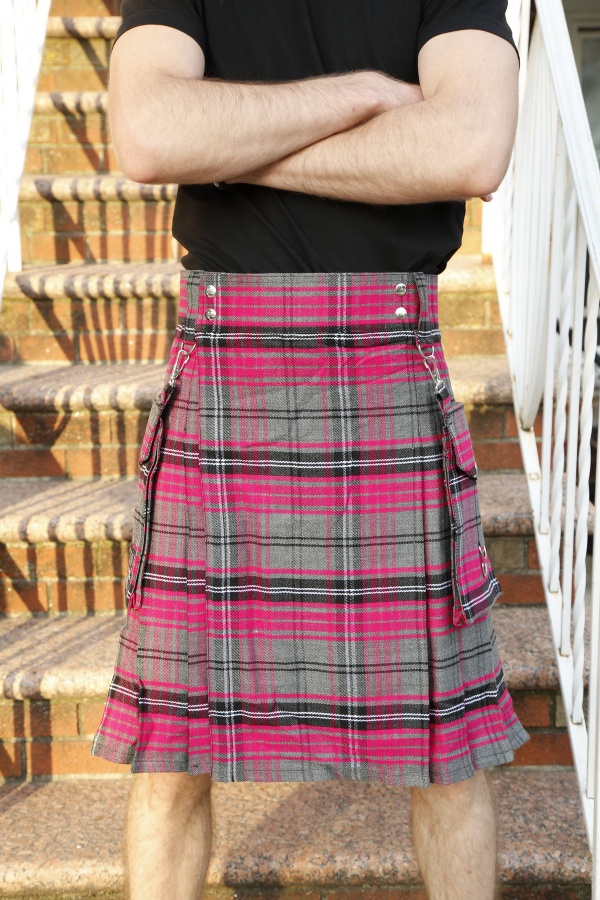 PINK TARTAN KILT - 8 YARD