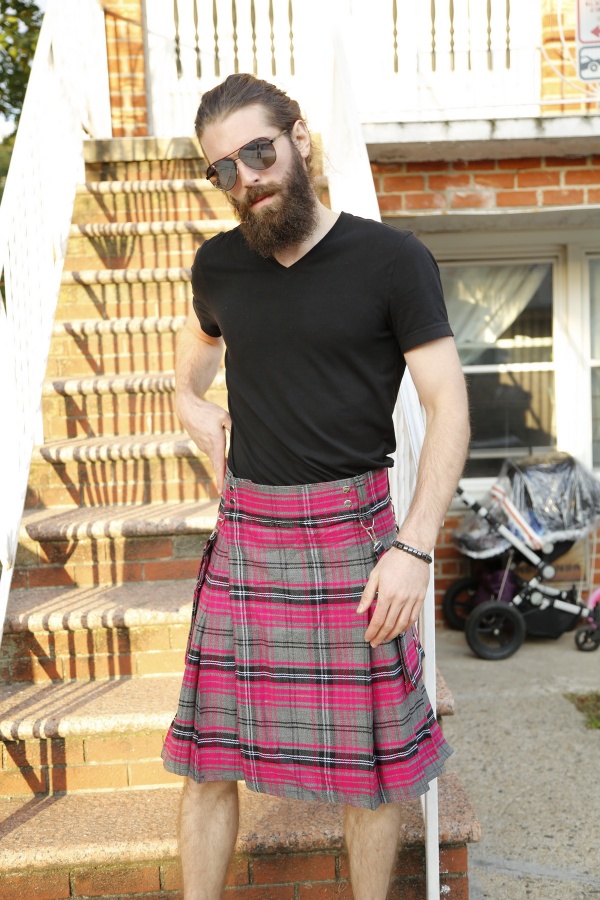 PINK TARTAN KILT - 8 YARD