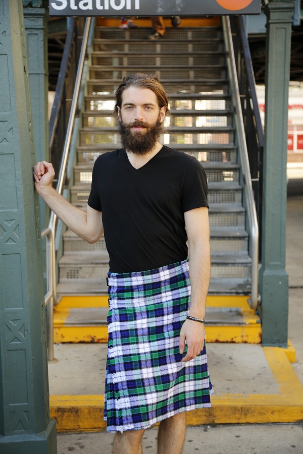 GRAHAM DRESS TARTAN KILT - 8 YARD