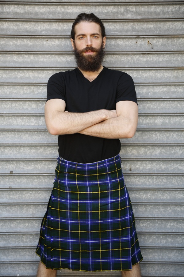 HENDERSON TARTAN KILT - 8 YARD