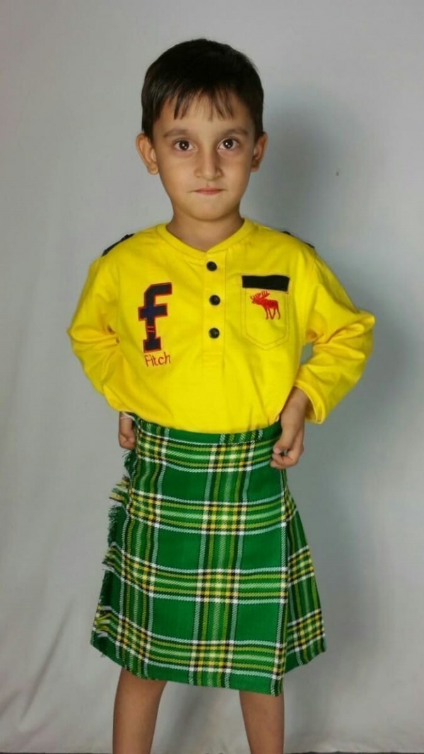 Kilt Irlandais De Bébé De Tartan