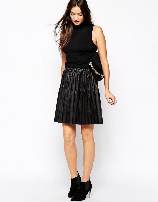 Jupe De Cuir De Sisley  